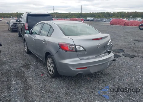 2013 Mazda Mazda3 I Sv z USA, uszkodzony, nr VIN JM1BL1TG3D1797052
